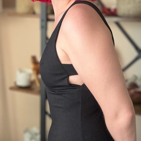 Amanda Uprichard Side Cutout V-Neck Black Mini Dress - Picture 2 of 7